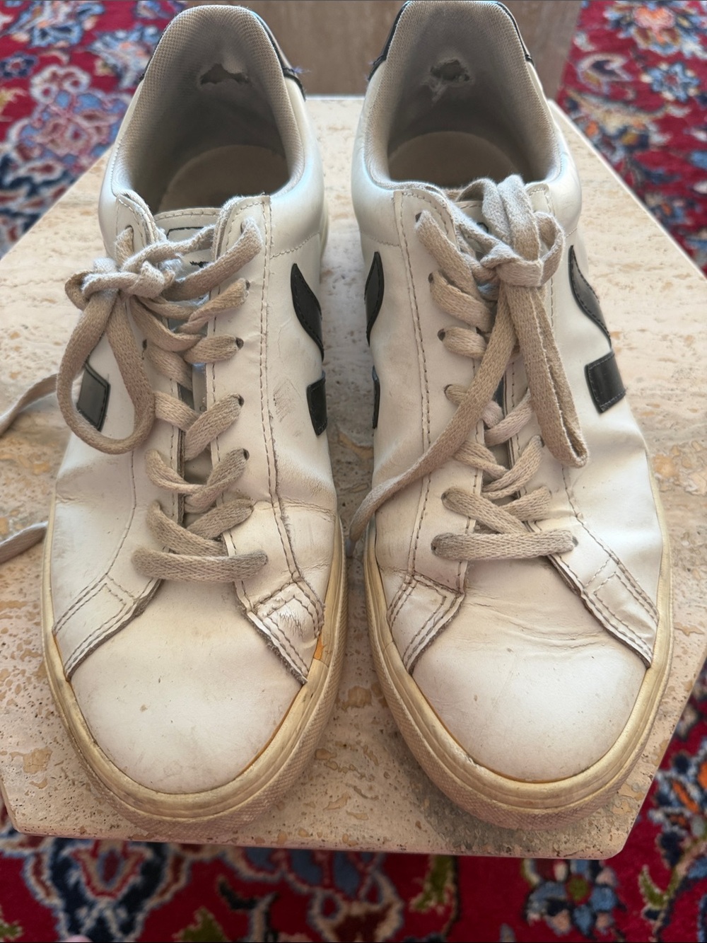 Veja women’s White Leather Sneakers